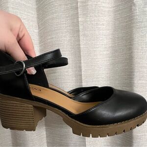 Arizona Jean Co Platform Wedge Clog